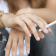Illustration for article titled Common Reasons Why People Start Smoking